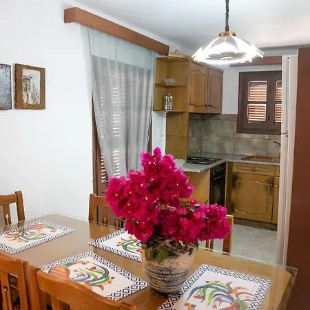 Appartement Areopolis *